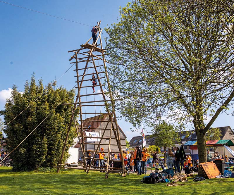 Voorpagina beeld Nootdorp NU april 2026 Koningsdag in Nootdorp